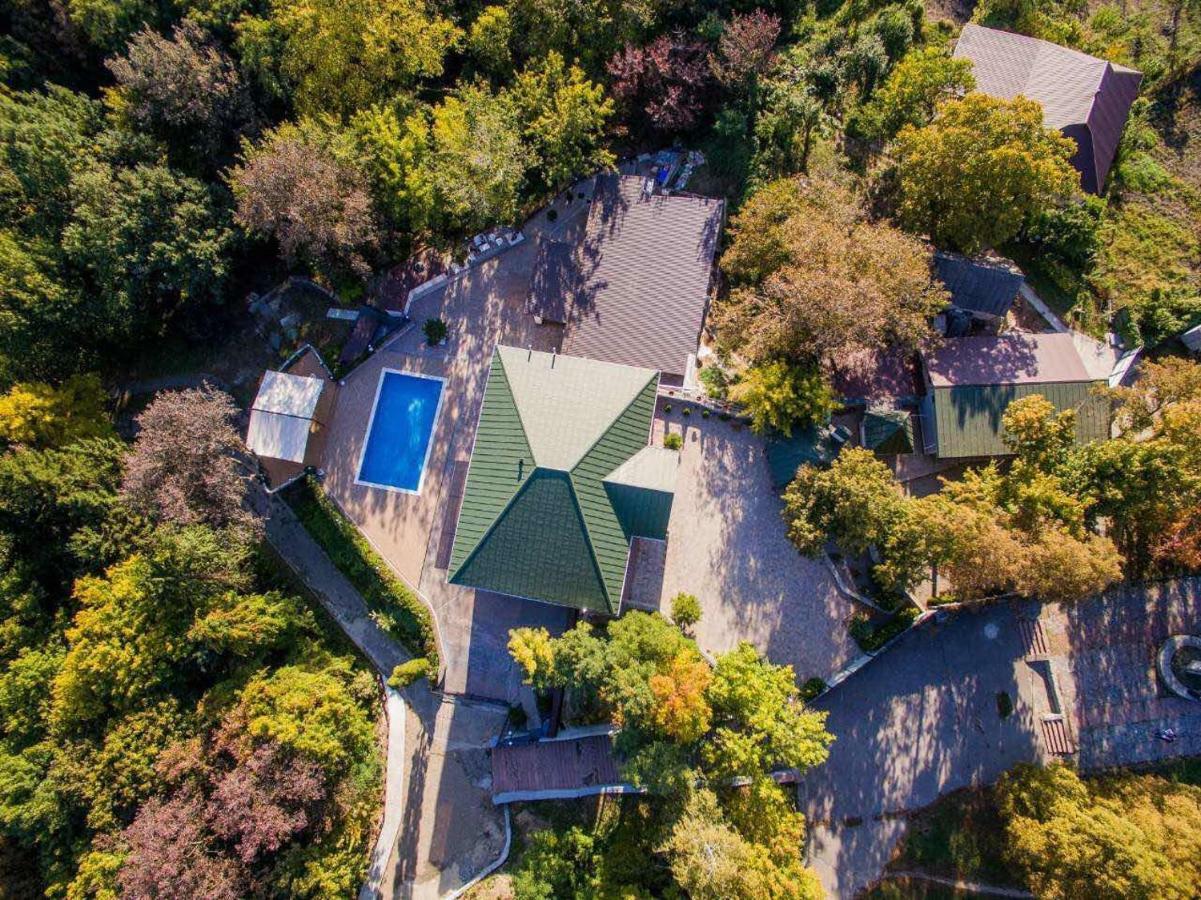 Отельно-Ресторанный Комплекс Златогор Lubny Exterior foto