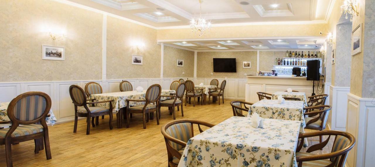 Отельно-Ресторанный Комплекс Златогор Lubny Exterior foto